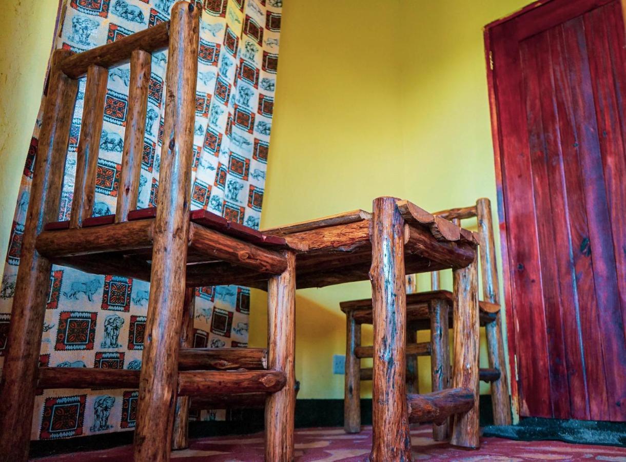 Lake Nyamirima Cottages Fort Portal Экстерьер фото
