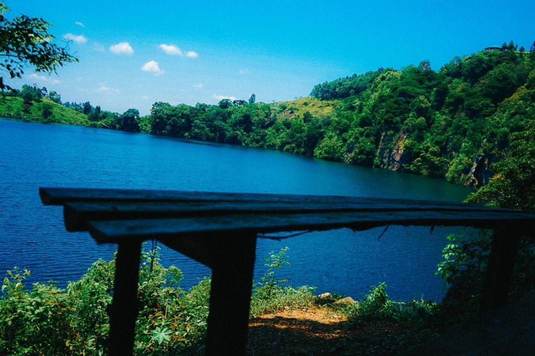 Lake Nyamirima Cottages Fort Portal Экстерьер фото
