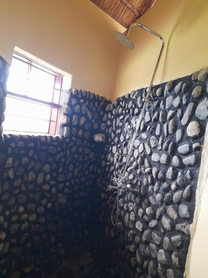 Lake Nyamirima Cottages Fort Portal Экстерьер фото
